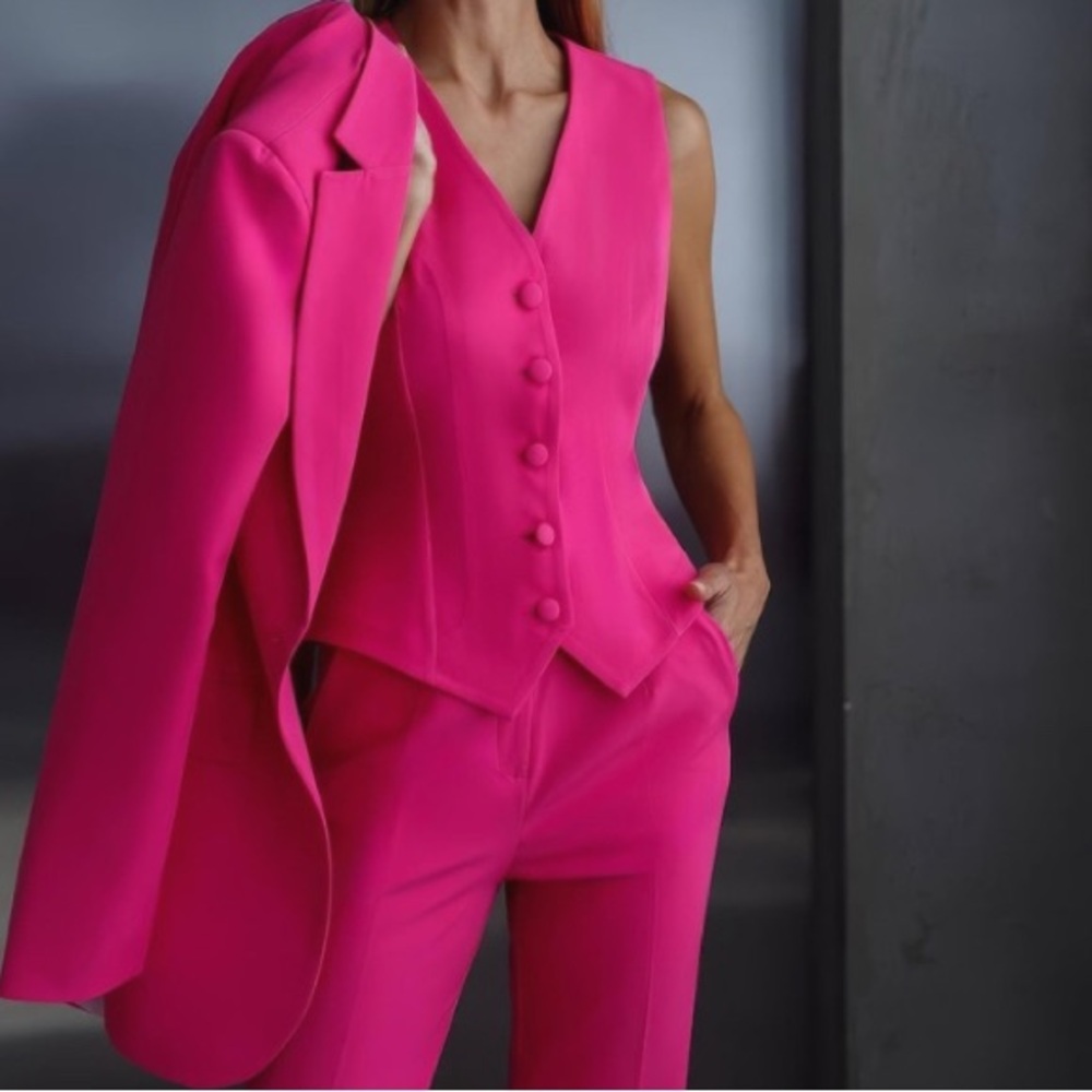 Elegant Tailored Pink Women's Suit Set —Handmade
